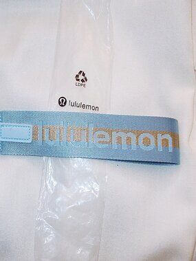 Last One! NWT Rare Lululemon Never Lost Keychain